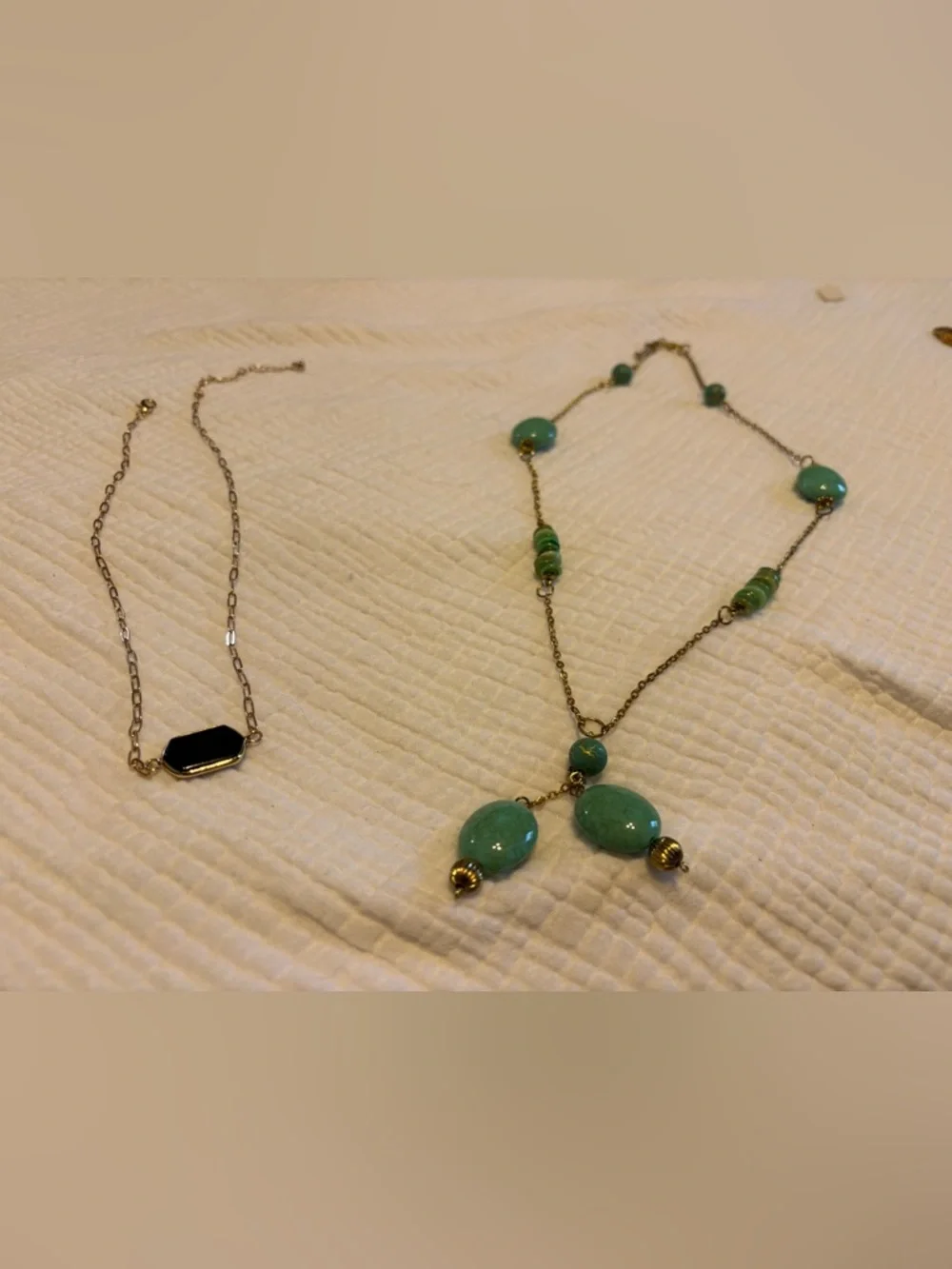Gold Tone Necklace Bundle Set Black Pendant & Green Stone Necklace Boho‎ Jewelry